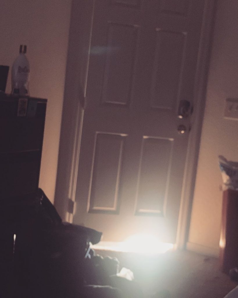 The sun says hello! #sunset #sunrise #positivevibes #naturephotography #nature #traveling #youtube #smalltattoos #smallyoutuber #smallyoutubers&hellip;