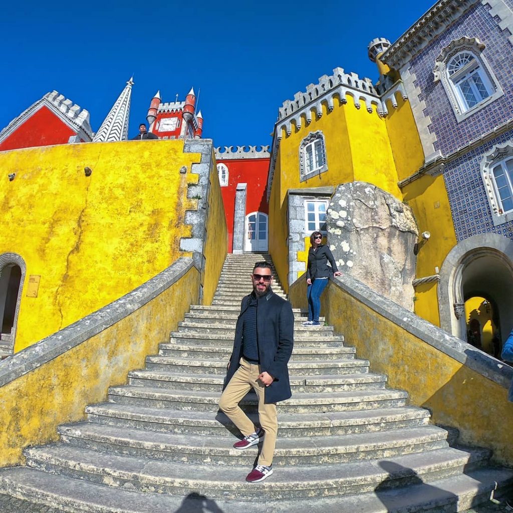 #travel #trip #vacation #view #castle #palace #travelblogger #men #guy #beard #bearded #muscle #fit #gym&hellip;