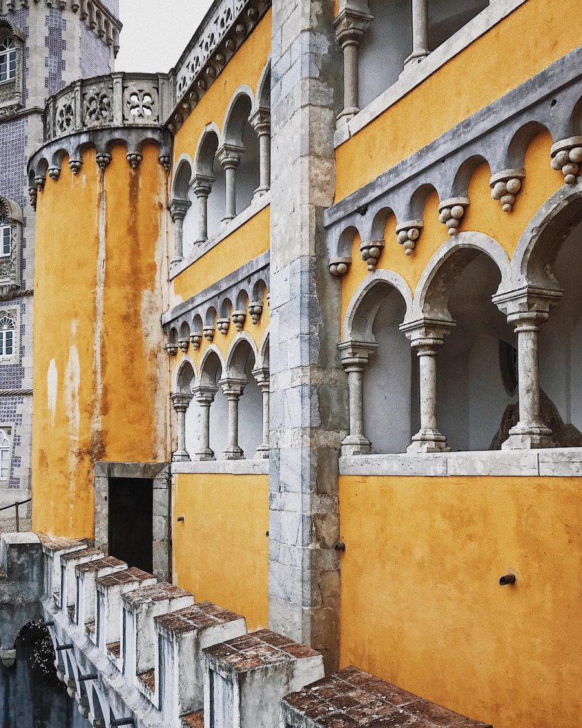 Как-то мне откровенно худо от весны в Питере. Воздух сухой, всюду горы песка. На&hellip;