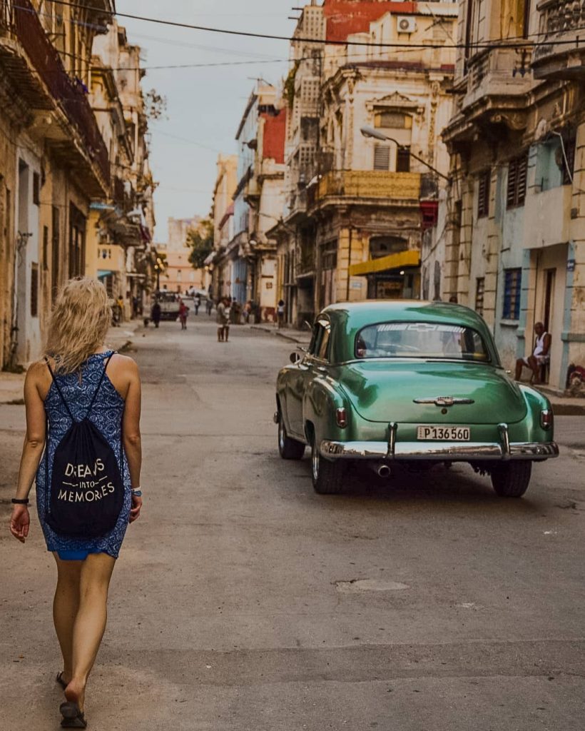 “Havana, oh na-na-na, half of my heart is in ” photo by @
