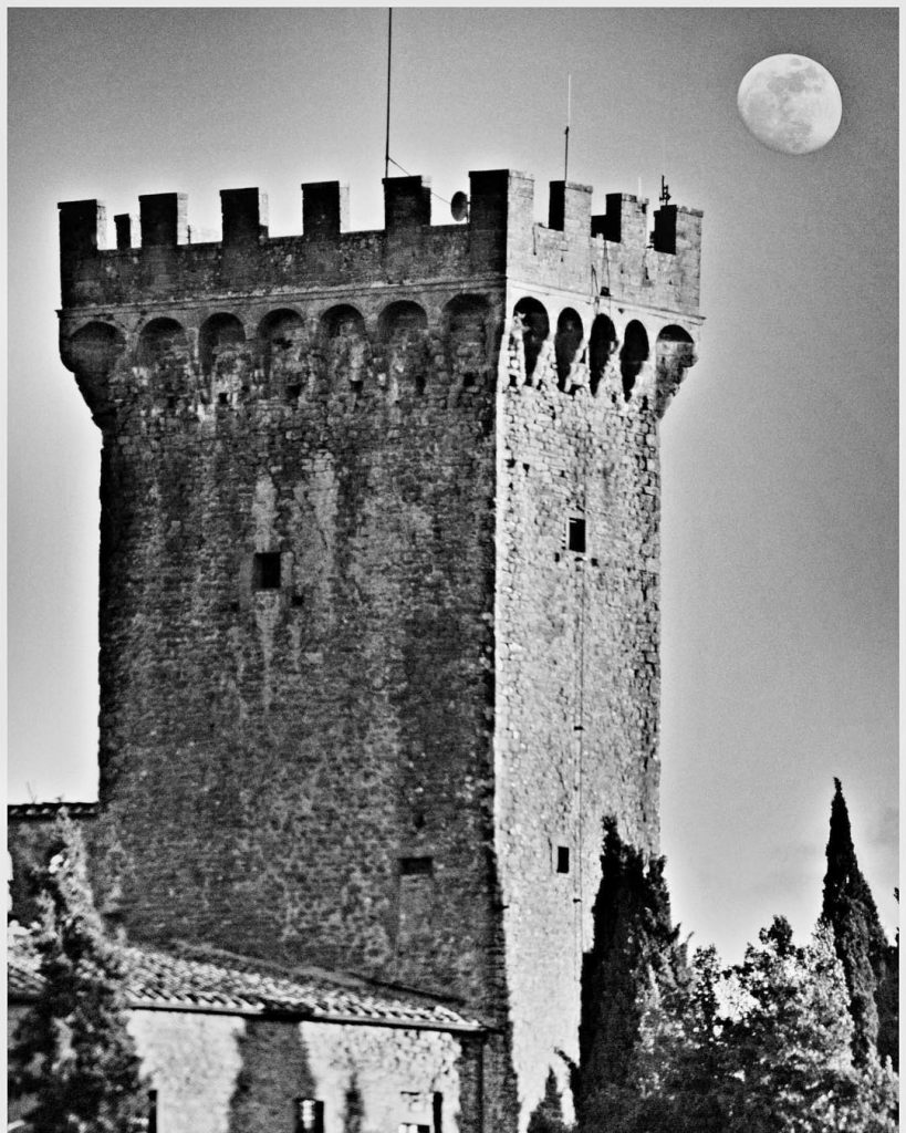 #fotartplgz #bnesimppl #traveldestinations_ig Edited with: @carbonblackandwhite _ #weather #skylovers #natureporn #amazing #skypainters #gf_daily #light&hellip;