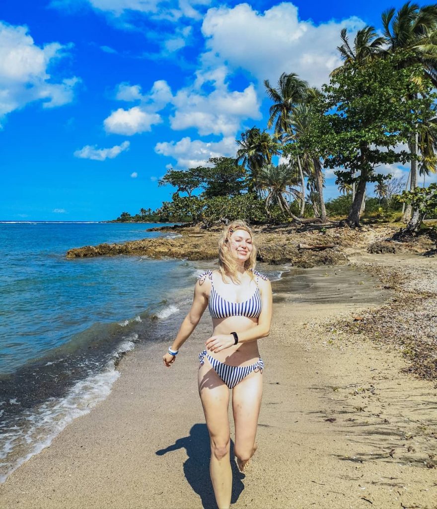 Zdarza mi się biegać po plaży ale tylko z filtrem SPF 100 #lubie_byc_blada (czyt.…
