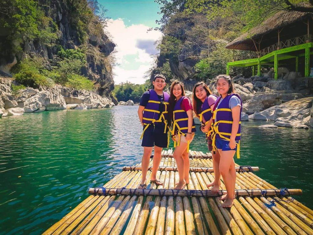 Tamang bakasyong lang. . . . #travelbuddy #travelbuddies #travel #sinopinas #shoppinas #pinaswonders #travelblogger #travelphotography&hellip;