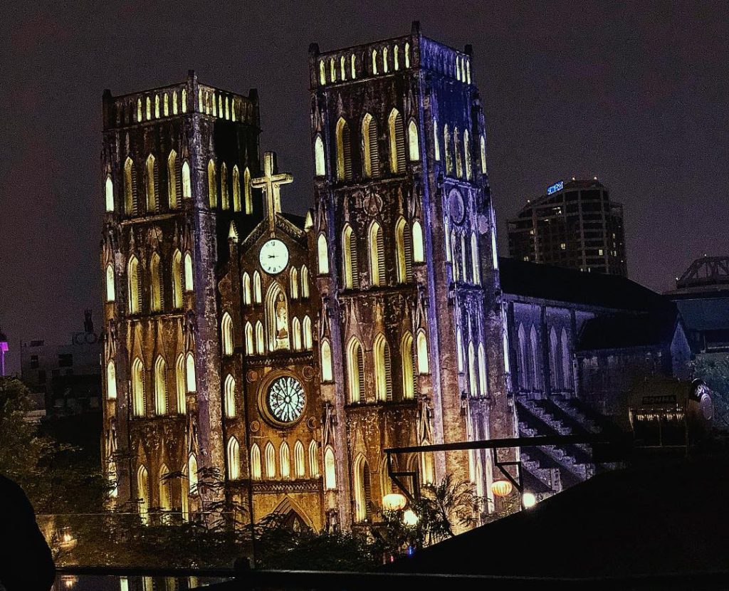 Hanoi city at night! Amazing view from the Gin pub! #photooftheday #vietnam #view #views&hellip;