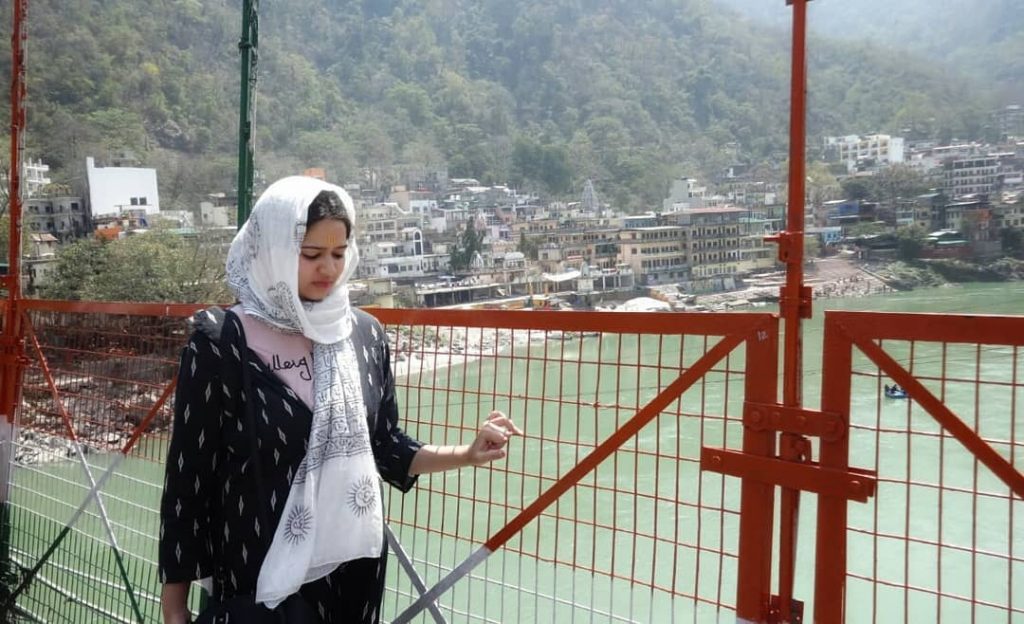 My eyes shut,As the ringing is heard, Of the bell, In his silence is&hellip;