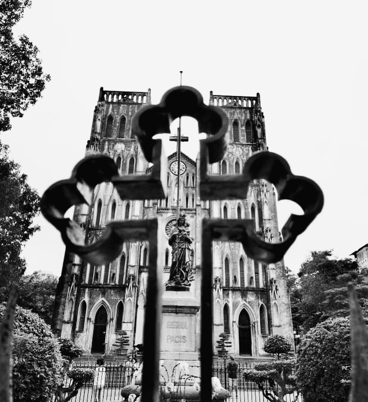 Là cả một nghệ thuật )) #photography #photographer #photos ️️️️ #️ #church #building #hanoi&hellip;