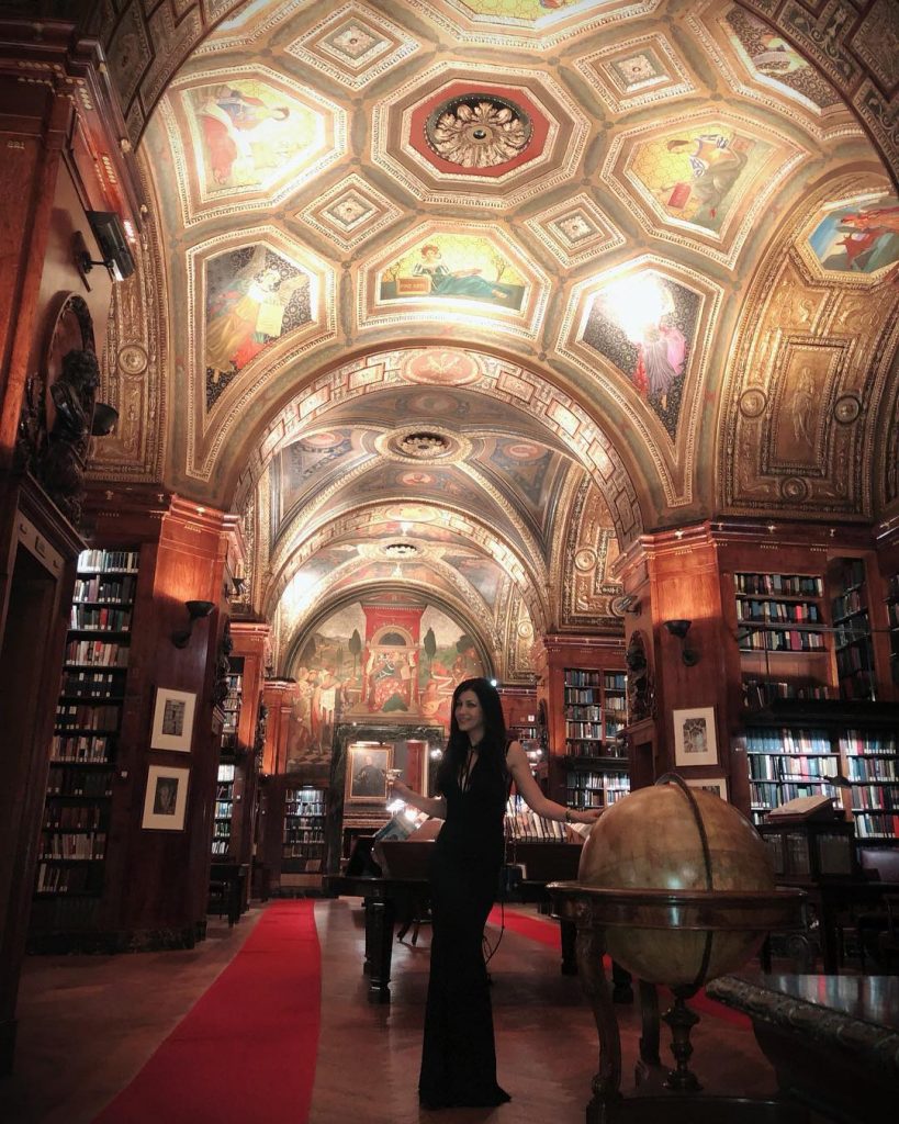 Meet me at the #library somewhere around the upper east side. #libraryporn #NewYork #manhattan&hellip;