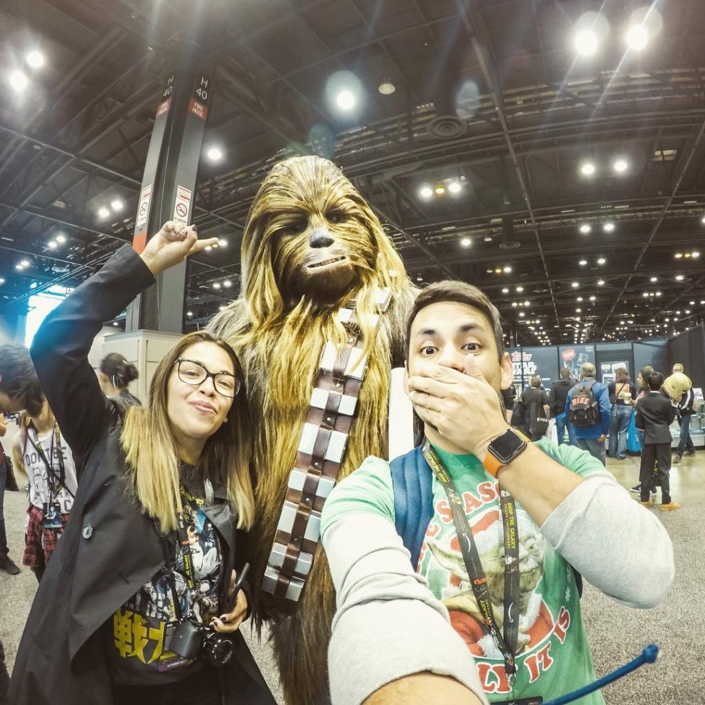 NUEVO VIDEO!! Ya lo vieron? @starwarscelebration #labluekombi El evento mas grande de fans del…