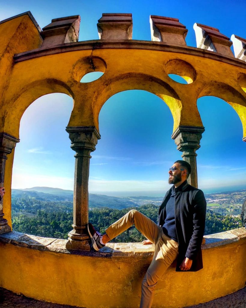 Ⓑⓔⓐⓤⓣⓘⓕⓤⓛ Ⓢⓘⓝⓣⓡⓐ #travel #trip #vacation #explore #adventure #photographer #village #view #nature #mountains #architecture #castle&hellip;