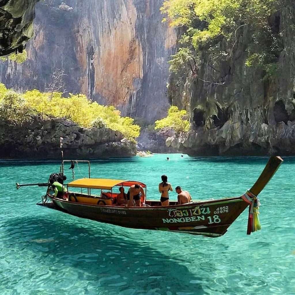 A special place for digital nomads. For an artist, a good place to be&hellip;