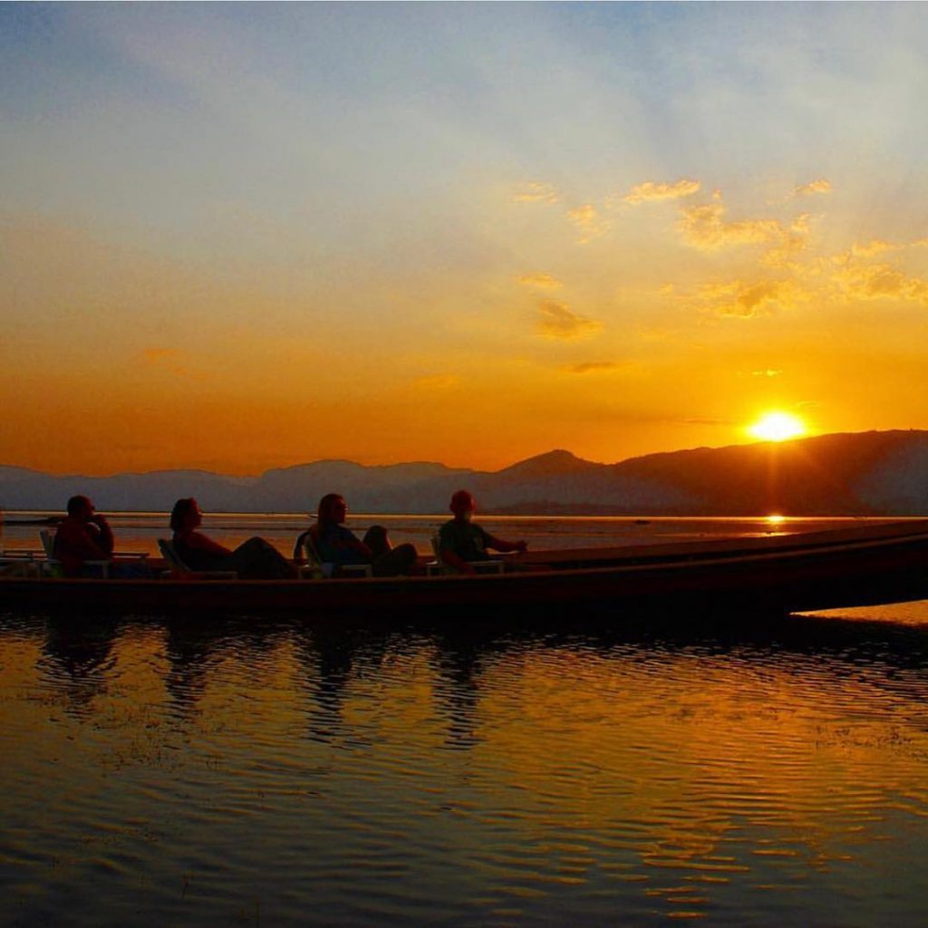 Главной достопримечательностью озера Инле в Мьянме является сама прогулка по озеру, с посещением интересных&hellip;