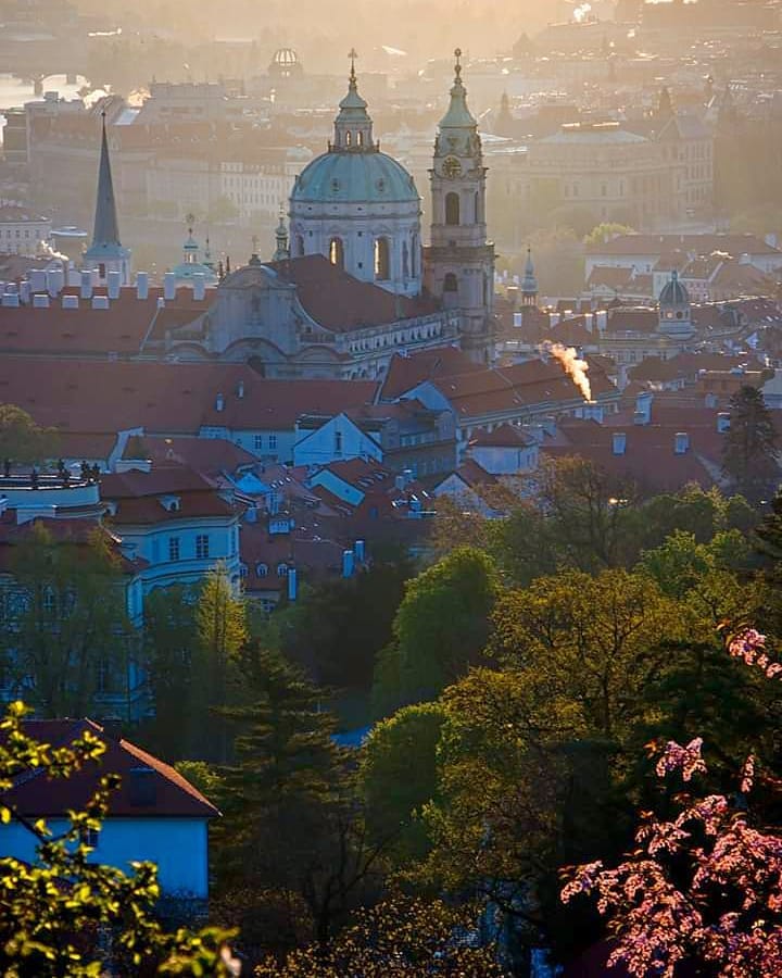 morning #wonderful_prague #europestyle_czechrepublic #toppraguephoto #kings_hdr #visitcz # #canonczsk #discovery_earthpix #discovery #topeuropephoto #citybestpics #travelmore #naturelsapparel&hellip;