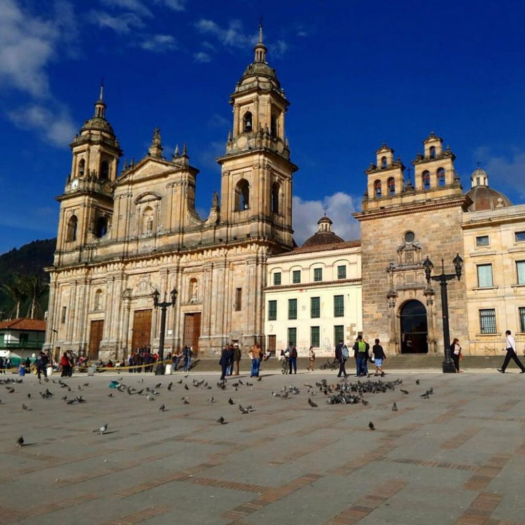 На центральной площади Пласа Боливар в историческом центре Боготы находится Кафедральный собор Римско-Католической церкви.&hellip;