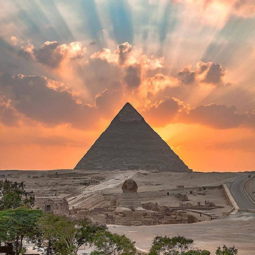 Sunrise at the pyramid of Giza. Rp. @ … Tag a friend you would&hellip;
