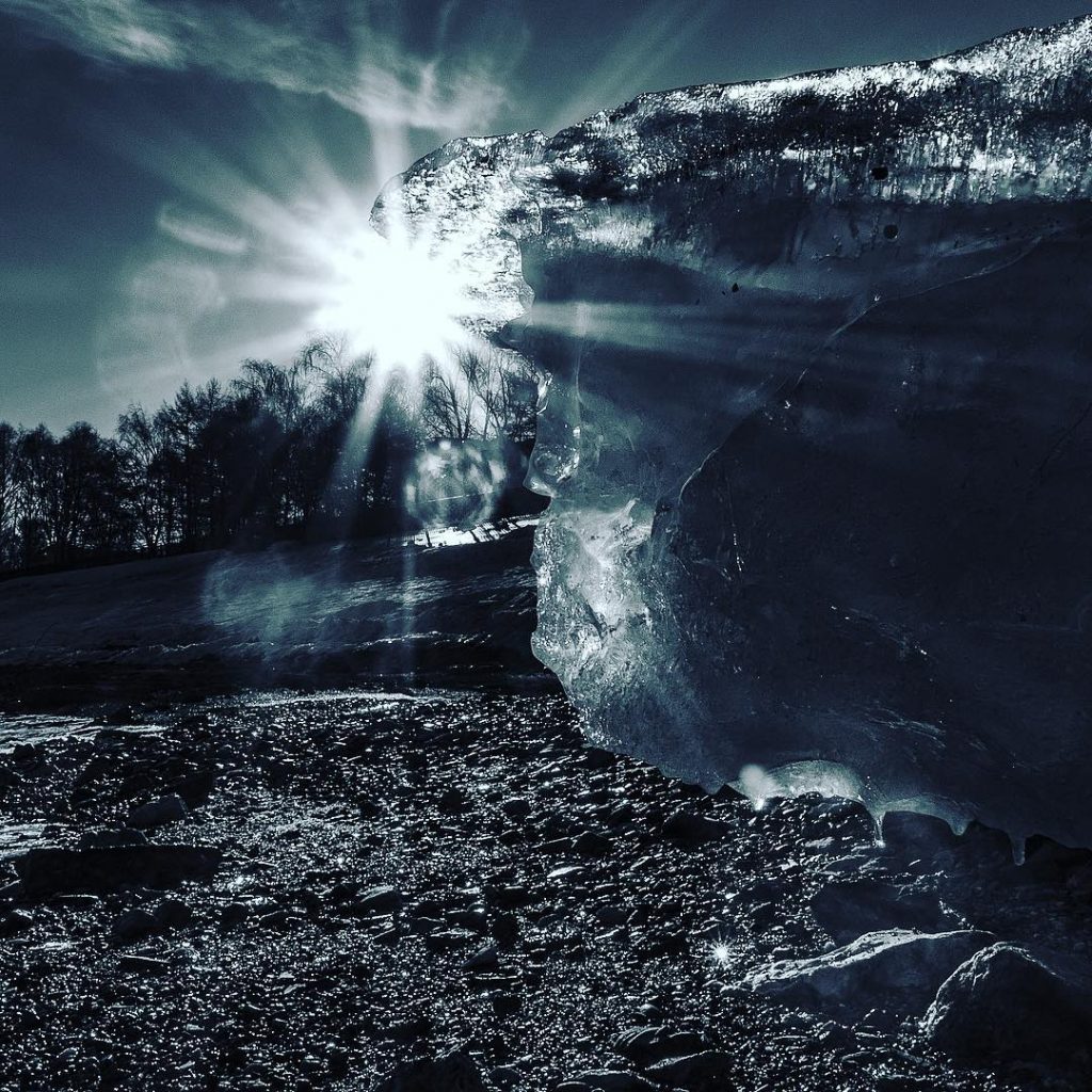 Last ice on the Kama River #ice #sun #ig_europe #discover_vacations #hello_worldpics #moodygrams #travellingthroughtheworld #tlpicks&hellip;