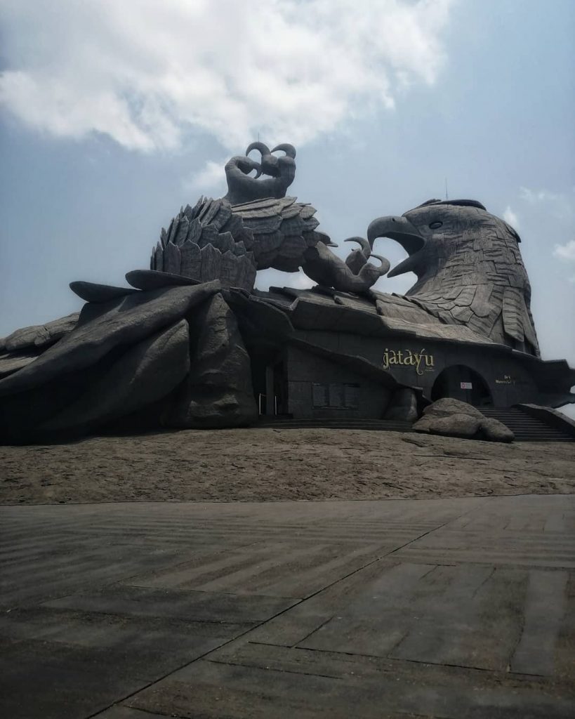 കിളി Jatayu rock World’s largst bird sculpture #jatayu #jatayuearthcentre #travelinstagram #kerala #travelgram #travelphotography #kollam&hellip;