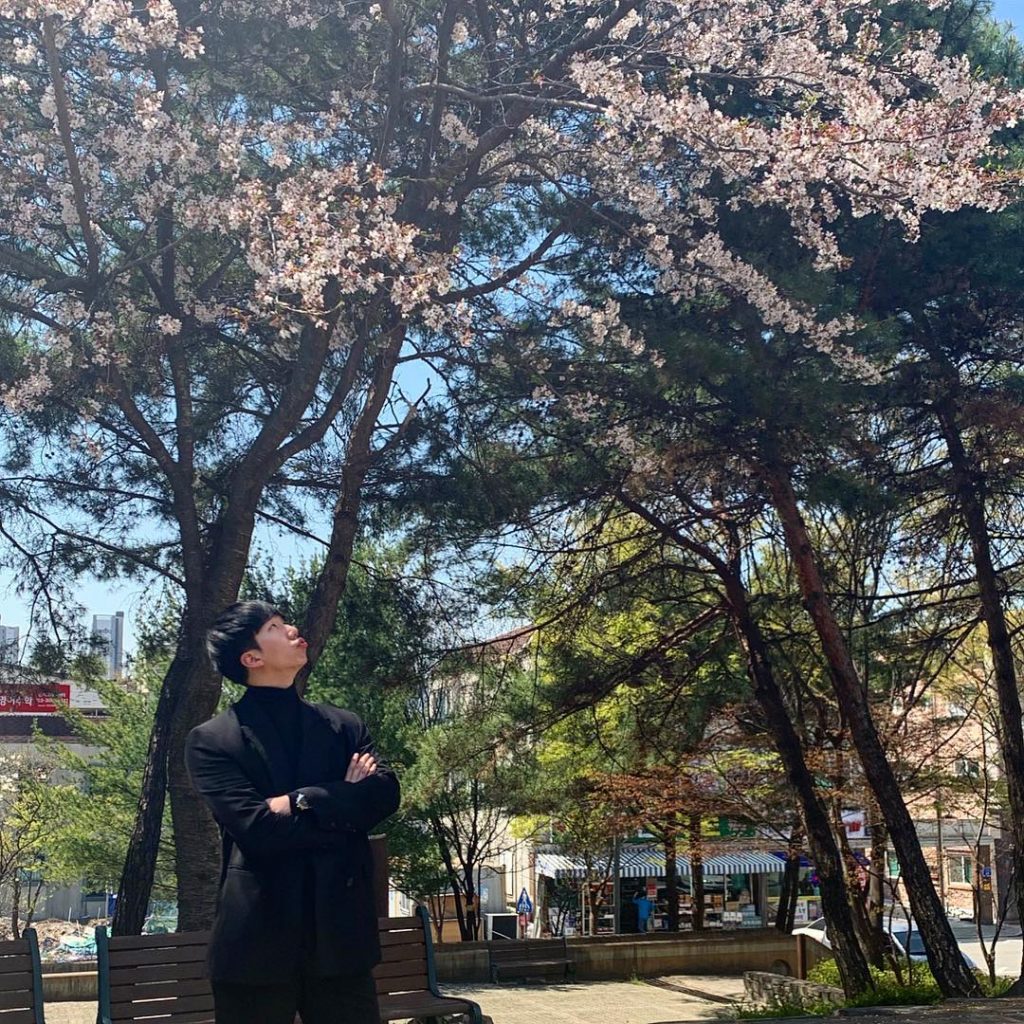 결혼식장에서 못 찍은 사진 집 앞에서 찍기