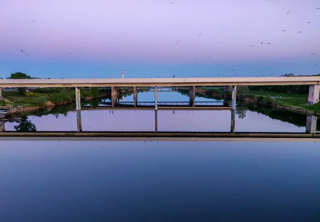 Different shades of #purple #Vienna #reflection #daytrippin #