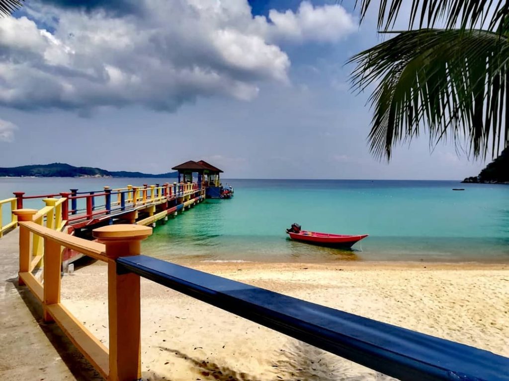 PERENTHIAN B E S A R #love #travel #instagood #photooftheday #beautiful #malaysia #perenthianbesar #pulaubesar…