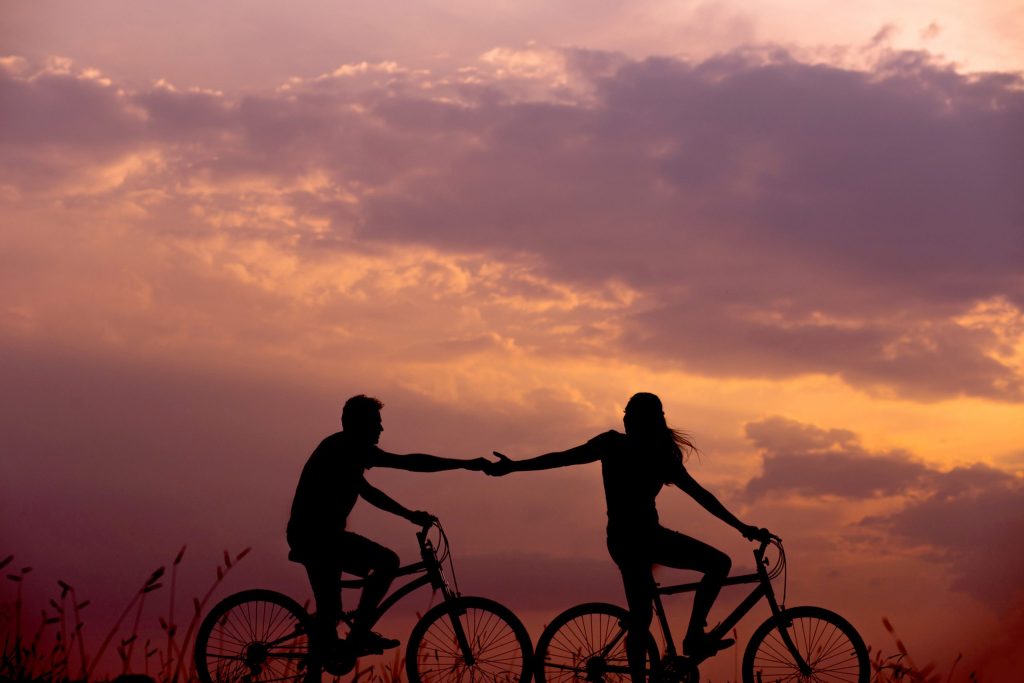 BNESIM eSIM Brings Couples Together