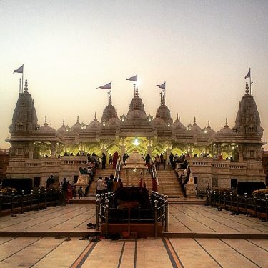 I can’t help but take photos of temples #TheyreJustSoBeautiful