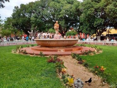 Plaza grande Mérida, Yucatan. #yucatan #merida #mexico #visitmexico #lovetravel #travel #plazagrande #ciudadbella #ciudadblanca #unamsinfronreras…