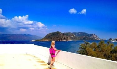 #ichmiler #tyrkey #martılaperla #bluesky #sea #aegeansea #mountains #bnesimppl