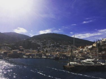 #greece???????? #hydraisland #hydra #greece #希臘 #airbnbgreece #travel #backpackers #adventuretime #背包客 #igers_greece #igersgreece #iamtb #travelrepost…
