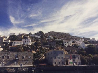 #greece???????? #hydraisland #hydra #greece #希臘 #airbnbgreece #travel #backpackers #adventuretime #背包客 #igers_greece #igersgreece #iamtb #travelrepost…