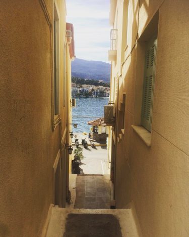 #greece???????? #poros #greece #希臘 #airbnbgreece #travel #backpackers #adventuretime #背包客 #igers_greece #igersgreece #iamtb #travelrepost #bnesimppl…