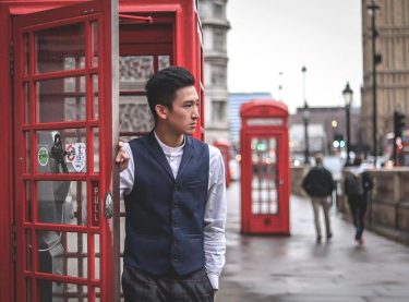 月頭飛完班london返香港 一路忙 忙返工返打波忙freelance 忙見朋友忙plan大假行程 人在異地先可以放慢腳步 輕鬆抖返啖氣 #london #uk #unitedkingdom #britain #telephone #bigben #cabincrew #crewlife…