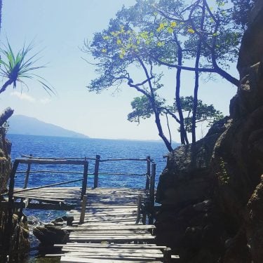 Koh Lor-Kloy #kohlorkloy #boattrip #snorkeling #whitebeach #beach #bluewater #boat #island #sun #sunny #palmtree #thailand…