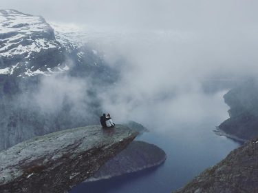 Petrichor (n.) •The smell of earth after rain• #hardesthikeofmylife #15miles #41,590steps #norway #bnesimppl