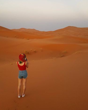 ERG CHEBBI @laiasolbes #amazing #africa #catalanspelmon #merzouga #loves_morocco #tripphotography #worldcaptures #earthpix #northafrica #sand #sunset…