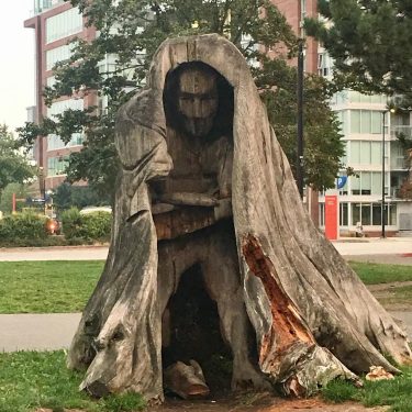 Street art #wonders #streeartist #streetart #adventureculture #vancouver #wonderingaround #bnesimppl
