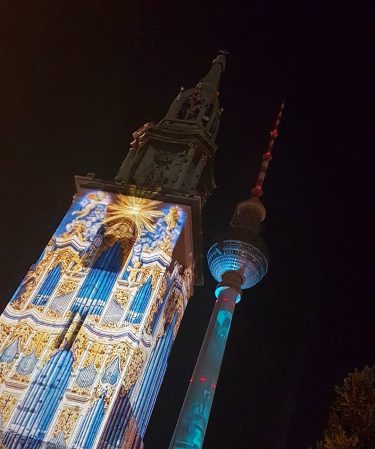 Festival of Lights Berlin 2017 #berlin #city #skyline #trip #tavel #architecturephotography #festivaloflights #lights #colours…