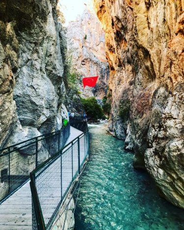 #fethiye #jeeptrip #culture #費特希耶 #saklikent #canyon #turkey #土耳其 #onedaytour #roadtrip #airbnbturkey #travel #backpackers #adventuretime…