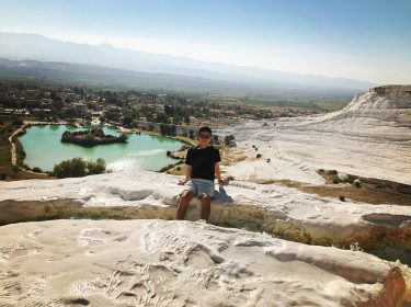 #pamukkale #pamukkaletranvanter #culture #muslim #bluemosque #turkey #土耳其 #棉花堡 #帕慕卡雷 #airbnbturkey #travel #backpackers #adventuretime #背包客…