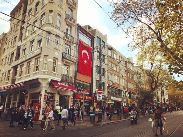 #Istanbul #turkey #???????? #土耳其 #伊斯坦堡 #holidays #travel #backpackers #adventuretime #背包客 #igersturkey #iamtb #travelrepost #bnesimppl…