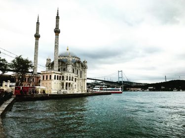 #ortaköy #ortaköy #Istanbul #turkey #???????? #土耳其 #伊斯坦堡 #airbnbturkey #taiwan???????? #travel #backpackers #adventuretime #背包客 #igerstaiwan…