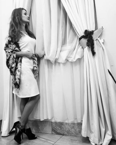 Country style in black & white _________________________________ #kiev #ukrainiangirl #ukrainestyle #countrystyle #blackandwhite #klepiktravels #klepikslife…
