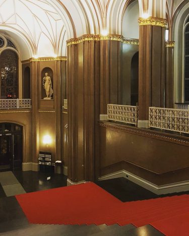 Rotes Rathaus von Berlin – Verleihung der Ferdinand-von-Quast-Medallie #berlin #rotesrathaus #rotesrathausberlin #bürgermeister #diolomats #denkmalschutz…