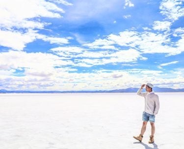 隨往事淡去 隨麻庳的心逐漸遠去 #salinasgrandes #southamerica #argentina #backpacker #backpackerslife #travellife #crewlife #salt #saltlake #exploresouthamerica #jujuy #discoversouthamerica…