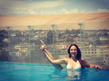 Acá estirando un poquito en la terraza del hermoso hotel @casaandina de Tacna, Perú.…