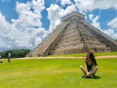 Chichen-Itza . . . #chichenitza #yucatan #mayanruins #worldheritage #mexico #girlstrip #imatabi #tabilabo #instatravel #travelgram…