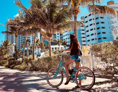‍️️‍️ #miamibeach #afternoon #dayoffswithyou #beach #palmtrees #wheretonext? #iamtb #travelladies #bnesimppl