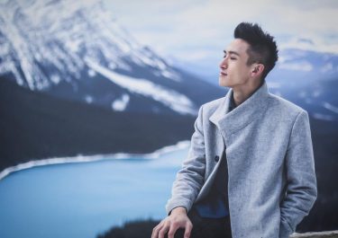 其實心底裡早已有答案 #不知何時開始已不怕失去 #是甚麼讓我不再害怕失去 #一個人都冇咩大不了 #何必糾纏 #liveyourownlife #Banff #bowsummit #lake #canada #mountain #crewlife #alberta #winter…