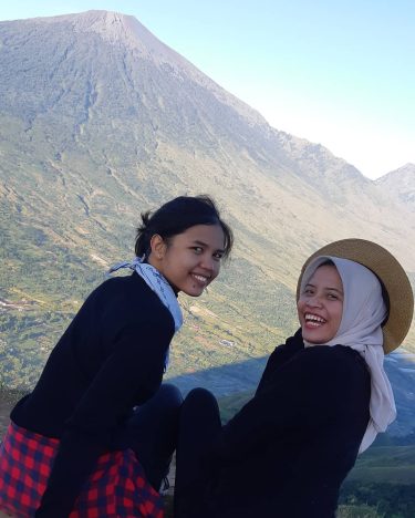 gimana g grogi senymannya seperti orng lain pun akan seperti karna mereka pun tw…