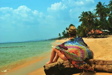 Lo q puede dar de si un tronco rebenido tirado en una playa. #backpacker&hellip;