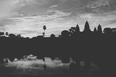 Different hues of Angkor Wat #myportabledreams #blackandwhitephoto #photography #photos #sheisnotlost #girlswhotravel #worldshotz #livetravelchannel #cntgiveitashot…